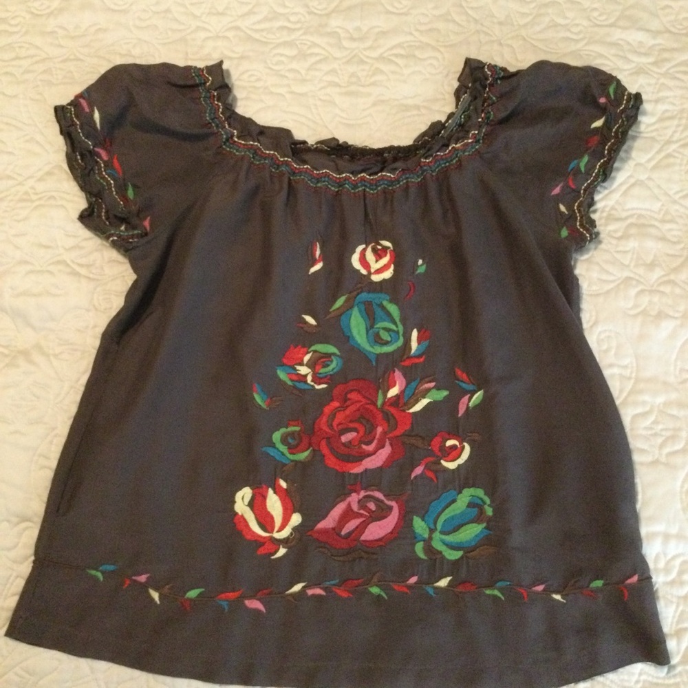 Floral Embroidered Blouse.
